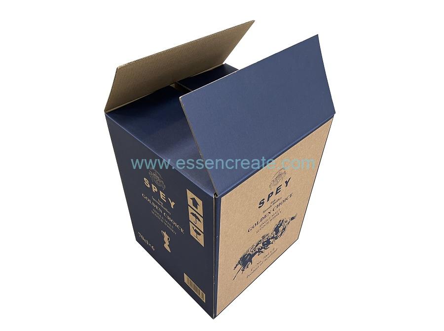 Bunter Versandkarton aus Wellpappe