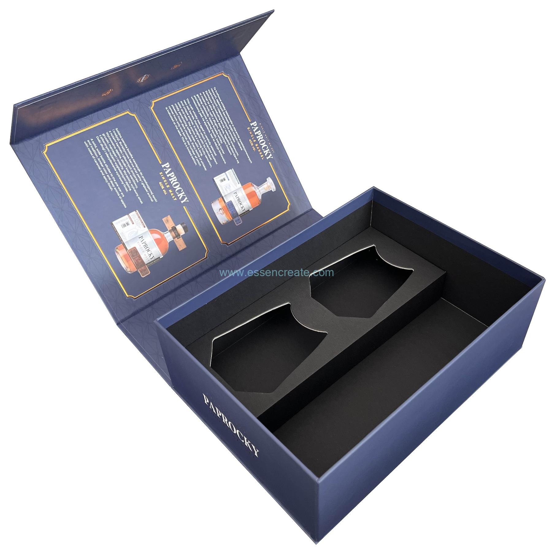 Verpackungsbox für einen Whisky und zwei Gläser Verpackungsbox für einen Whisky und zwei Gläser